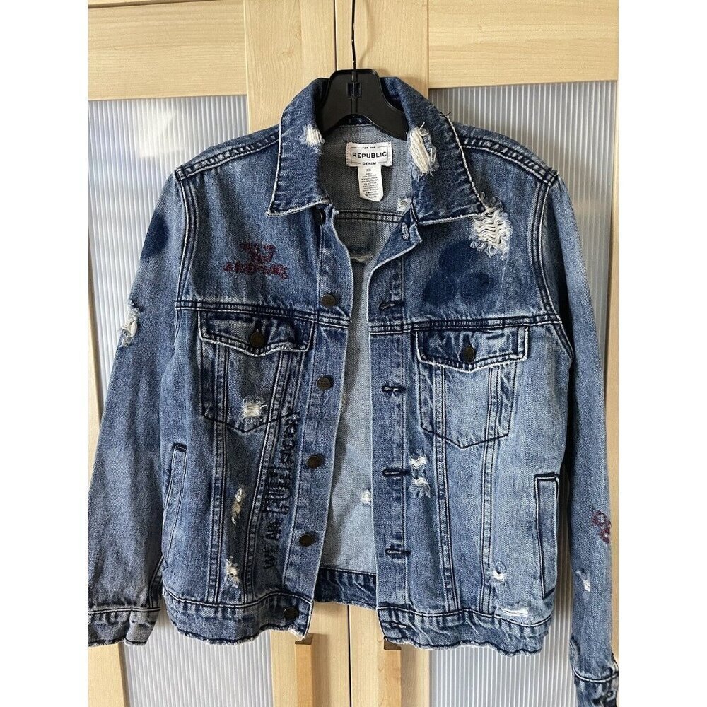 For the Republic Jean Jacket‎ Distressed Denim Embroidered Size XS Unisex